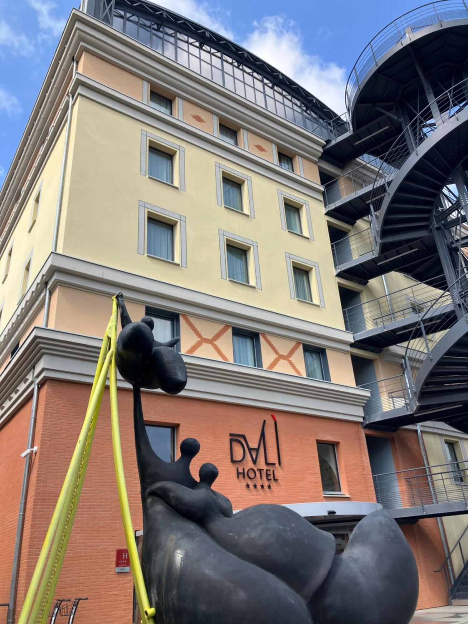 Dali